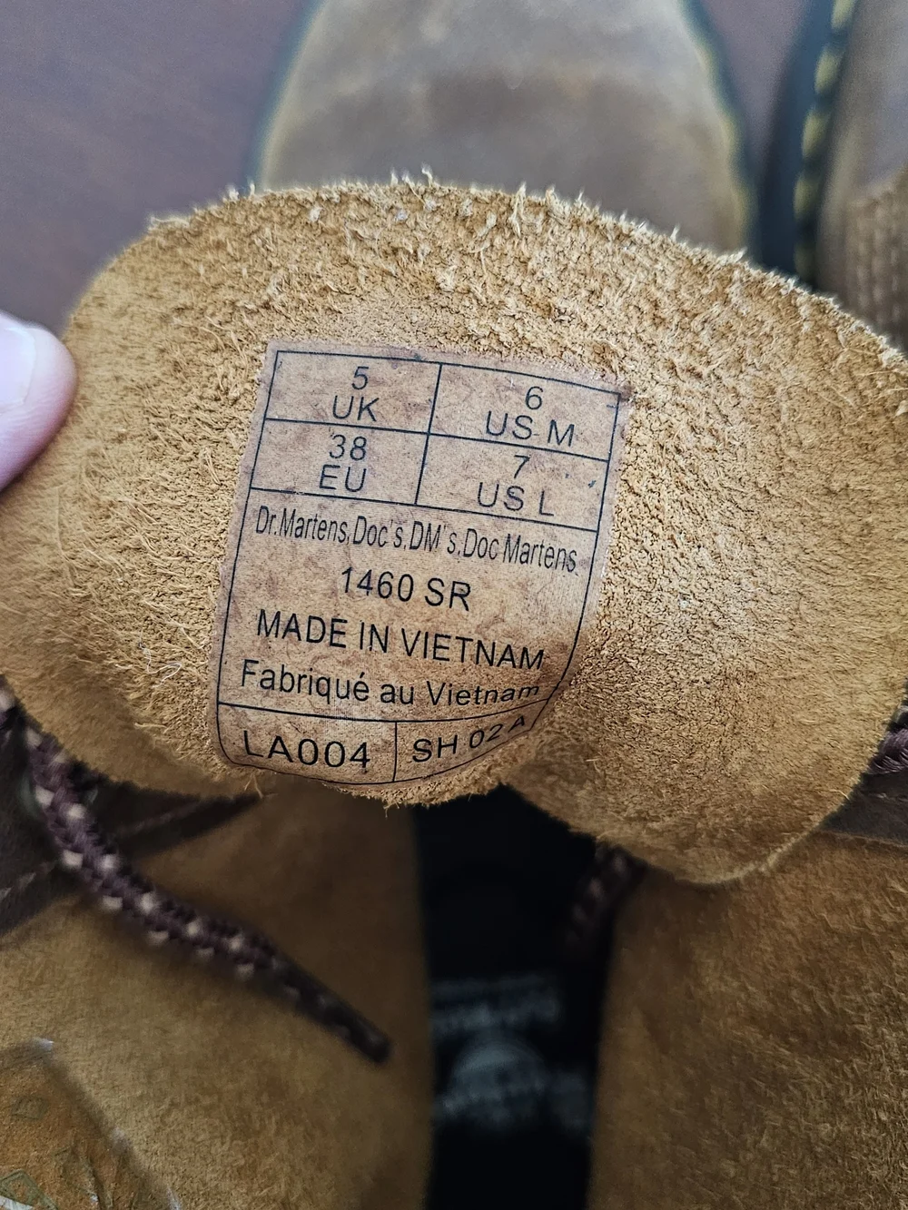 Dr. Martens sturdy lace